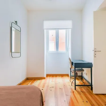 شقة Santana Lisbon Stay | Walk To Metro & Downtown *