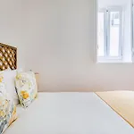 Apartment Santana | Walk To Metro & Downtown