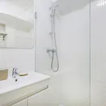 Santana | Walk To Metro & Downtown Apartment *